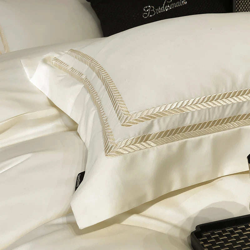100% Cotton Duvet Cover Set for Queen or King Size – Luxurious Bedding with Elegant Design 3