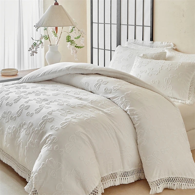 4-Piece Bow Tassel Bedding Set – Soft Duvet Covers for Queen or King Size Beds 3