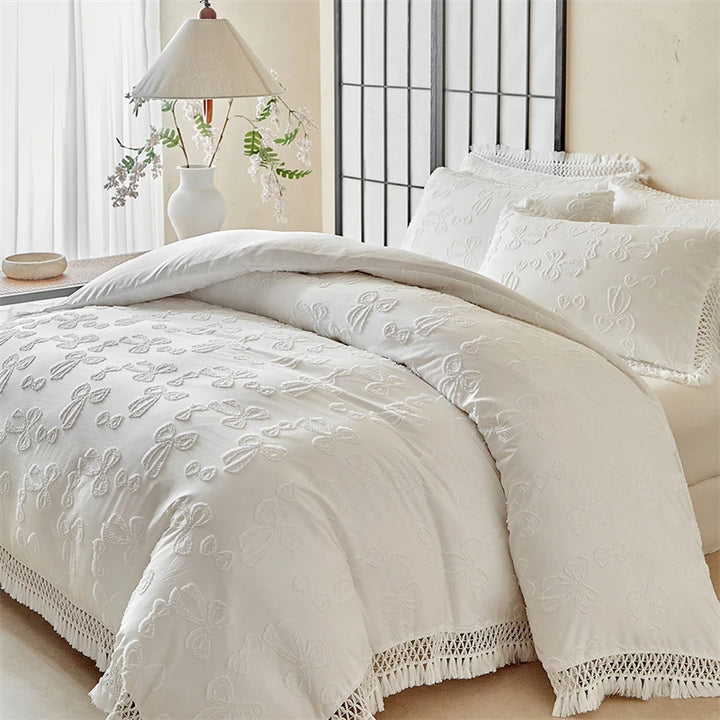 4-Piece Bow Tassel Bedding Set – Soft Duvet Covers for Queen or King Size Beds 3