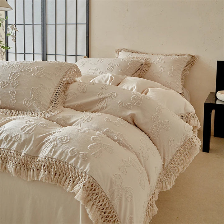 4-Piece Bow Tassel Bedding Set – Soft Duvet Covers for Queen or King Size Beds 8