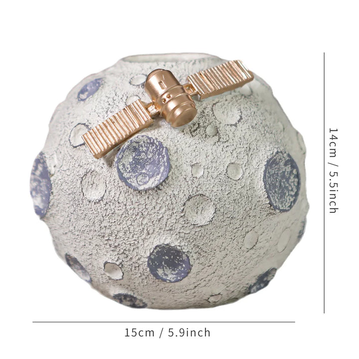 ARTLOVIN Creative Resin Astronaut Figurine - Unique Home Decoration 11