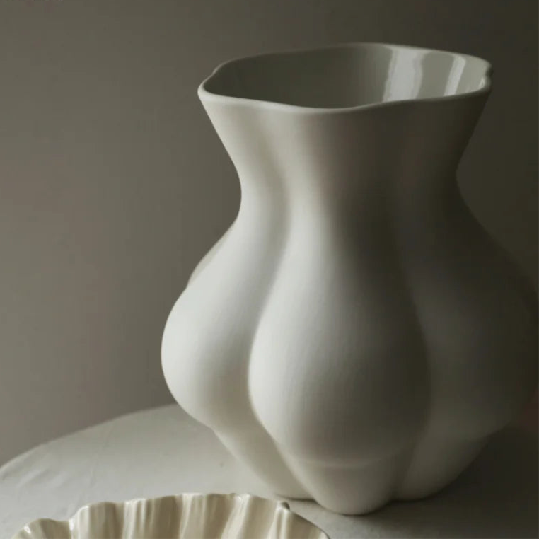 ArtZ® Blush Form Vase – Elegant Ceramic Decor for Modern Spaces 1
