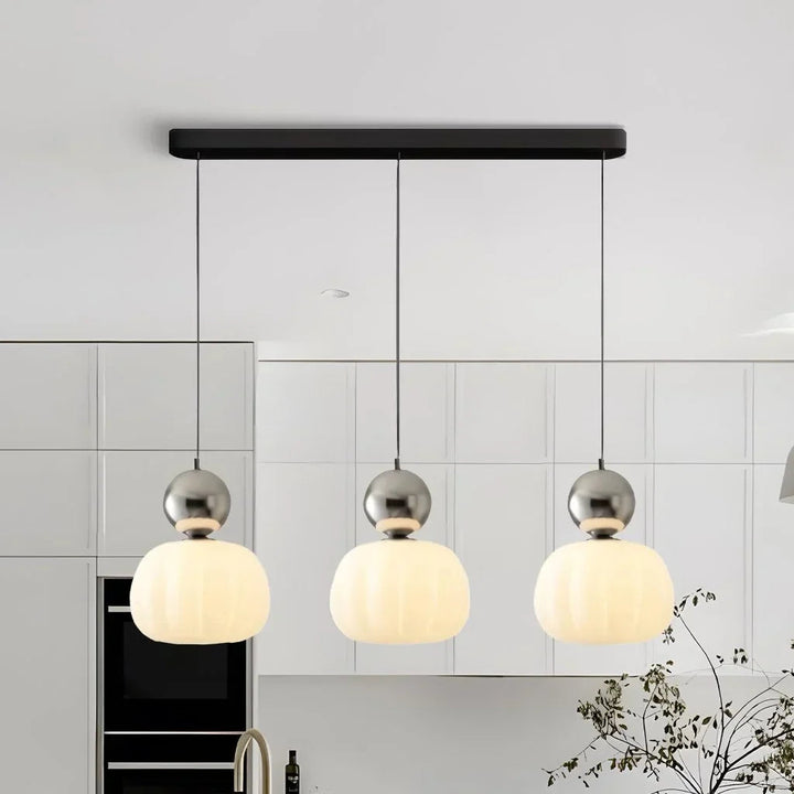 Art Deco Pendant Light in Cream – Stylish Illumination for Dining Room or Living Space 10