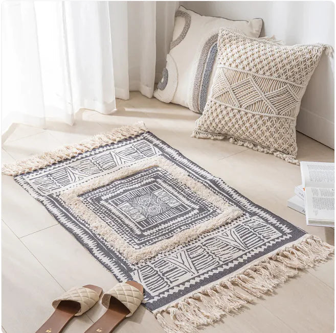 Boho Style Tassel Rug in Geometric Design – Perfect Accent for Bedroom or Living Room 1