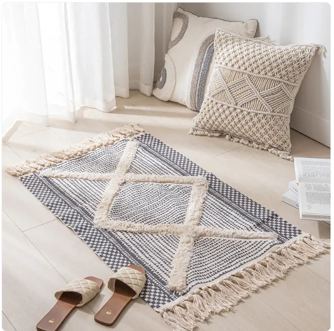 Boho Style Tassel Rug in Geometric Design – Perfect Accent for Bedroom or Living Room 4