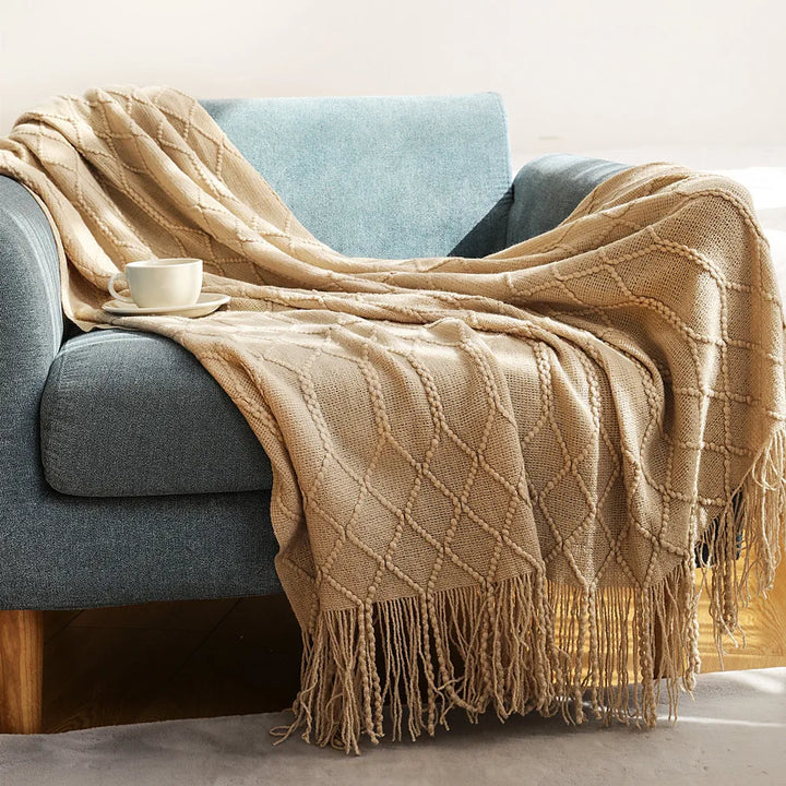 Chunky Knitted Blanket with Tassels – Cozy Acrylic Throw for Bed or Sofa 11