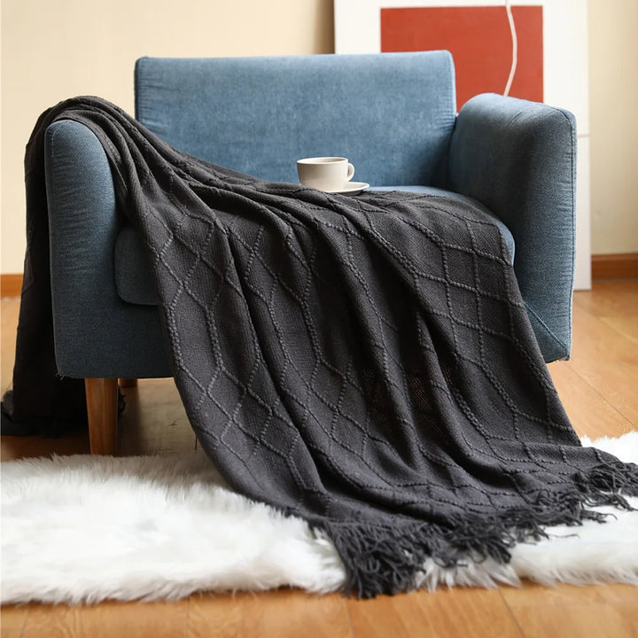 Chunky Knitted Blanket with Tassels – Cozy Acrylic Throw for Bed or Sofa 13
