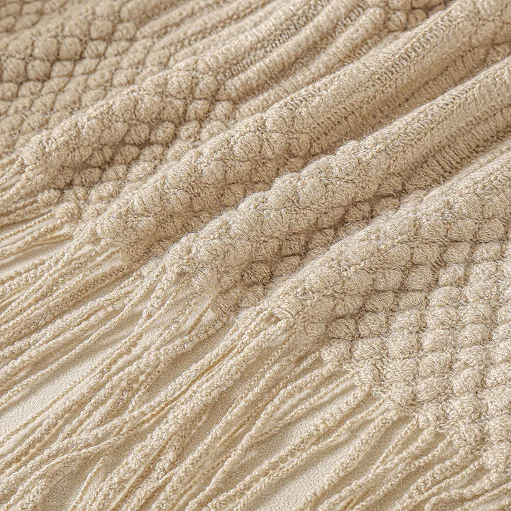 Chunky Knitted Blanket with Tassels – Cozy Acrylic Throw for Bed or Sofa 2