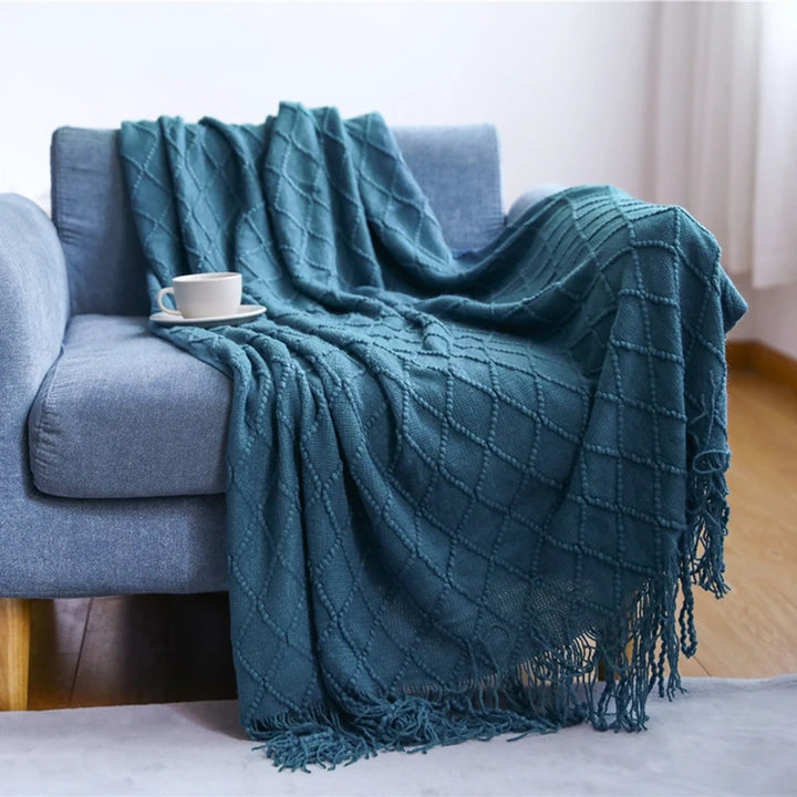 Chunky Knitted Blanket with Tassels – Cozy Acrylic Throw for Bed or Sofa 25