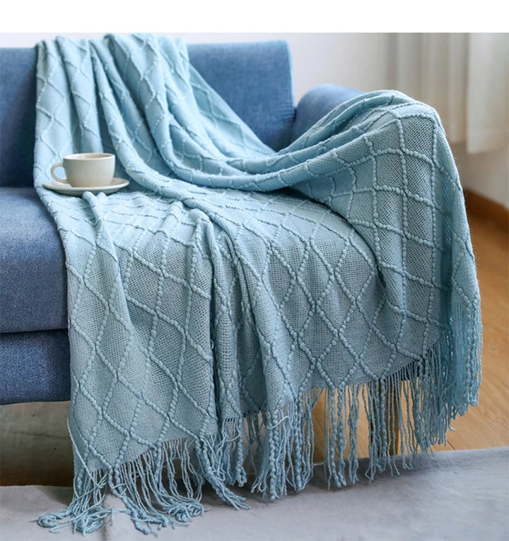 Chunky Knitted Blanket with Tassels – Cozy Acrylic Throw for Bed or Sofa 9