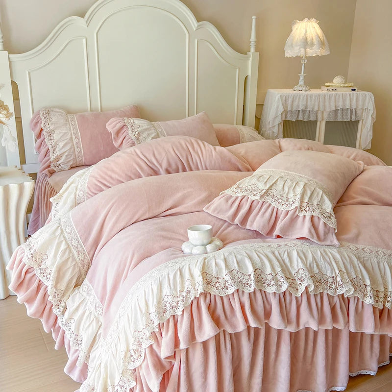 Double Layer Velvet Bedding Set with Ruffles – Cozy Duvet Cover for Elegant Winter Decor 0