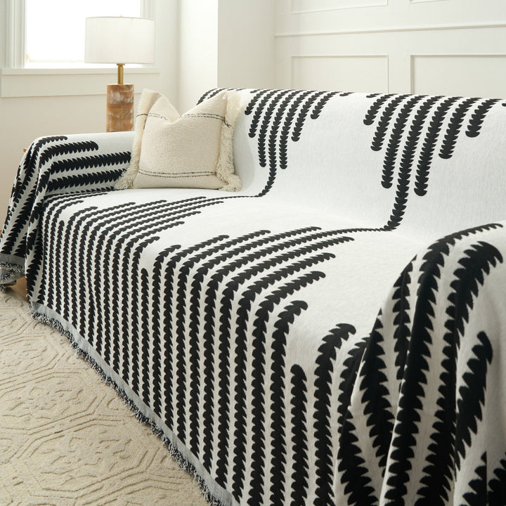 Durable Sofa Cover for Pet-Friendly Homes – Machine Washable Couch Slipcover with Forest Pattern 1