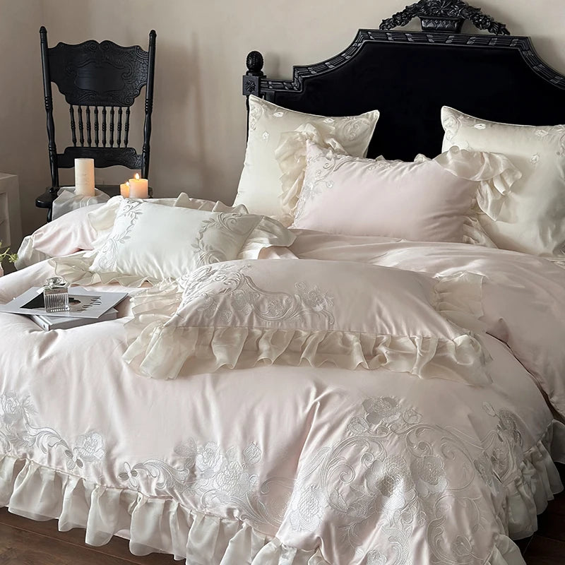 Egyptian Cotton Bedding Set with Floral Embroidery – Includes Duvet Cover, Bed Sheet, and Pillowcases for Luxurious Comfort 4