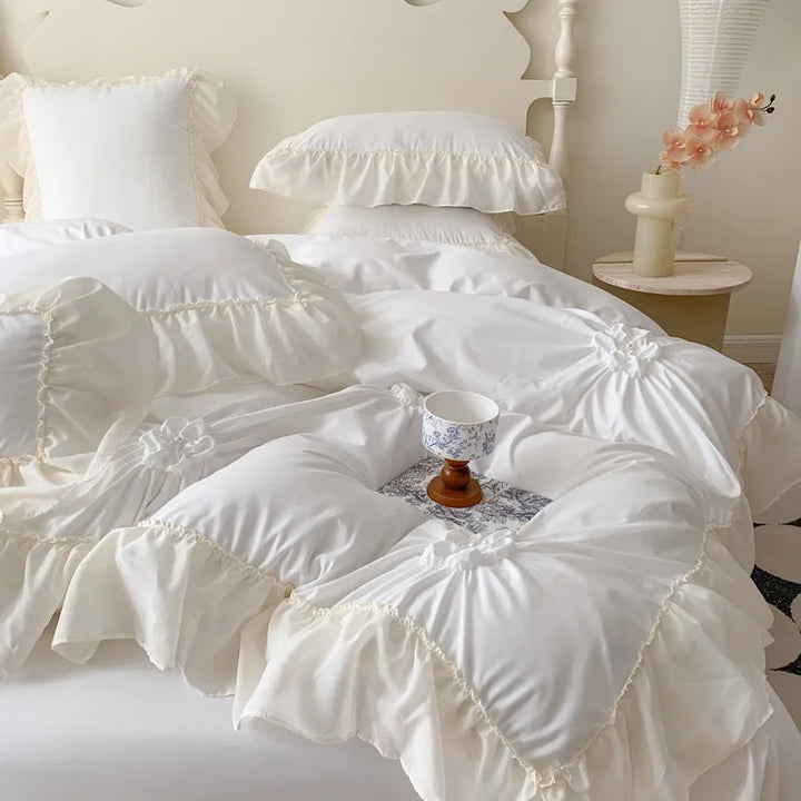 Elegant 3D Flower Duvet Cover Set – Lightweight Bedding for Queen Size Bed 2