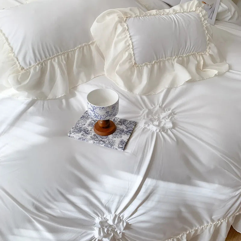 Elegant 3D Flower Duvet Cover Set – Lightweight Bedding for Queen Size Bed 4