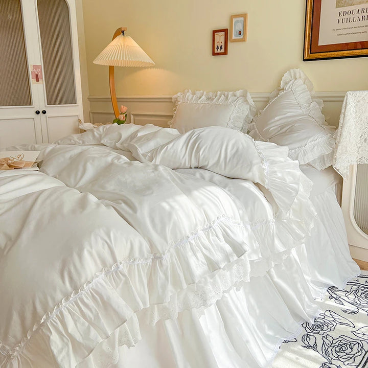 Elegant 4-Piece Bedding Set with Lace Ruffles – 100% Cotton Duvet Covers for a Sophisticated Bedroom Look 1