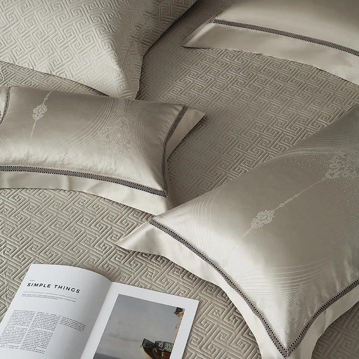 Elegant Egyptian Cotton Bedding Set with Duvet Cover – Luxurious Comfort for Queen or King Size Beds 2