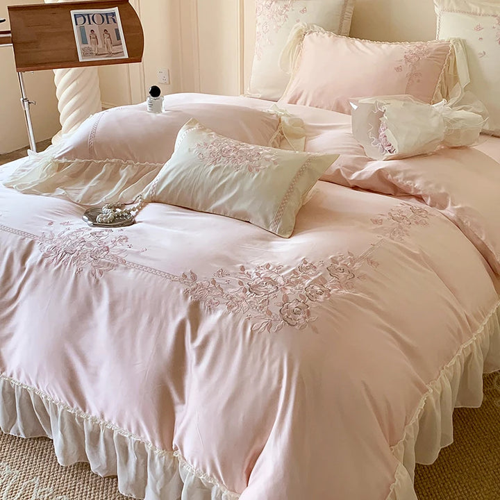 Elegant Floral Embroidery Bedding Set – Luxurious Egyptian Cotton Duvet Cover with Pillowcases for Queen or King Size 6