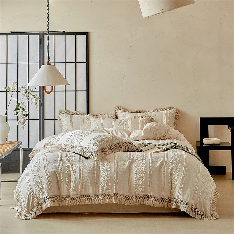 Large Tassel Bedding Set with Duvet Cover – Soft Fabric for Queen or King Size Beds 2