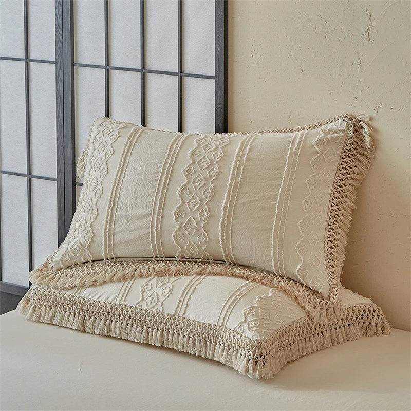 Large Tassel Bedding Set with Duvet Cover – Soft Fabric for Queen or King Size Beds 5