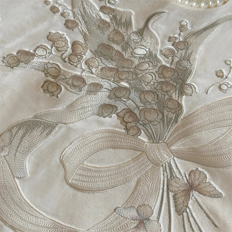 Lily of the Valley Velvet Bedding Set – Cozy Duvet Cover and Sheets for Winter Comfort 2