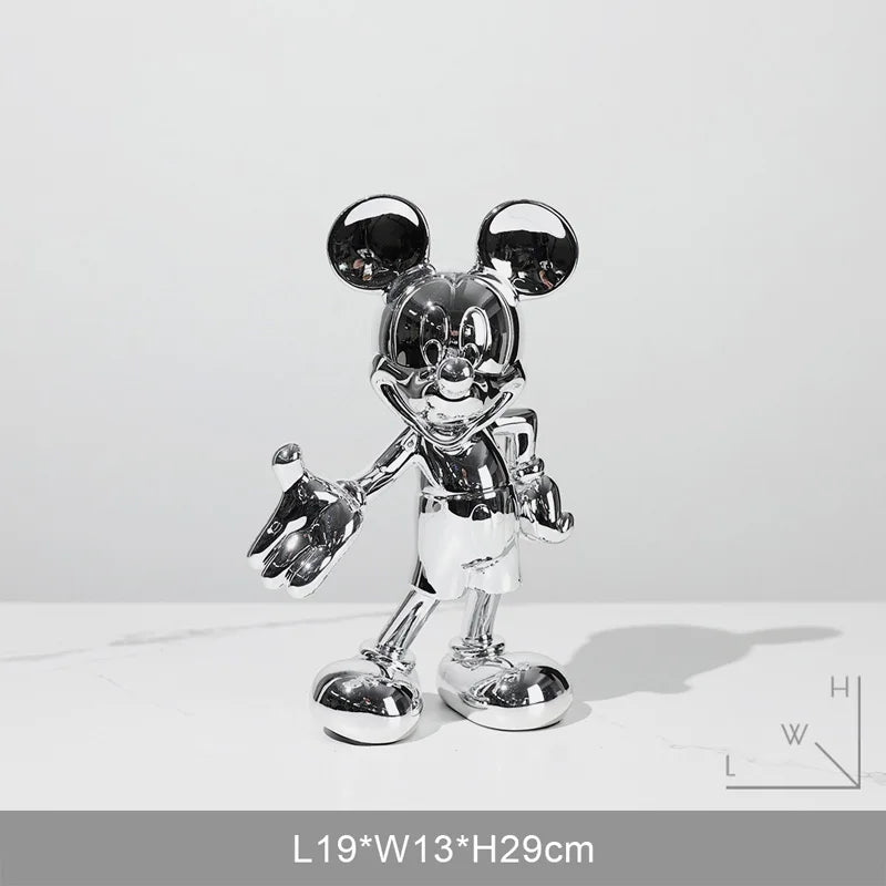 Mickey and Minnie Mouse Action Figure - Modern Collectible Doll and Room Ornament 10