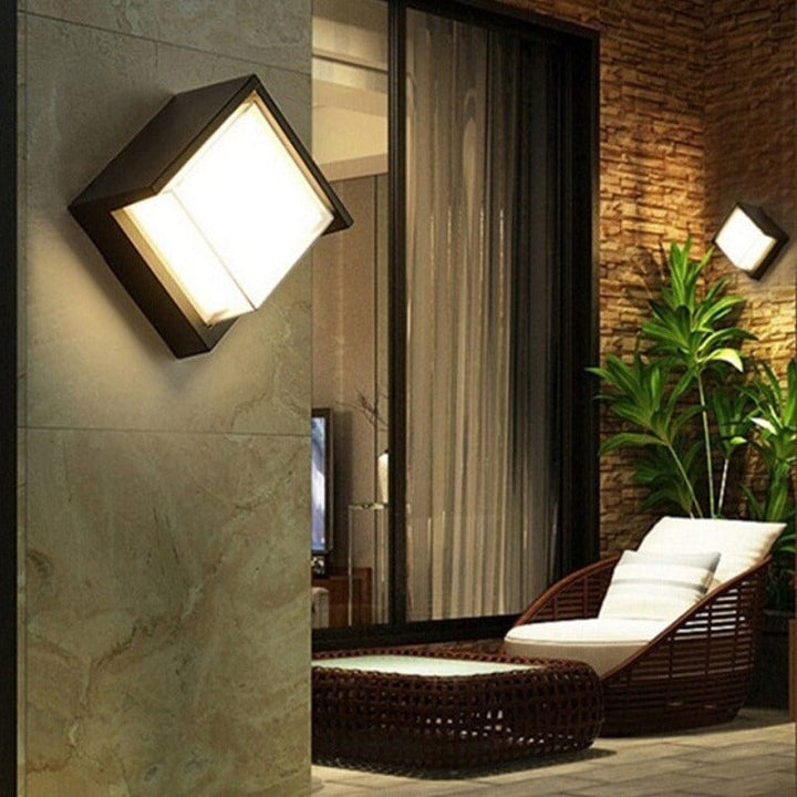 Motion Sensor Outdoor Wall Lamp – IP65 Waterproof Lighting for Gardens and Patios 2