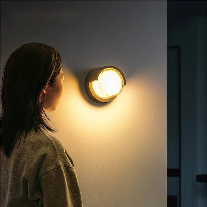 Motion Sensor Outdoor Wall Lamp – IP65 Waterproof Lighting for Gardens and Patios 6