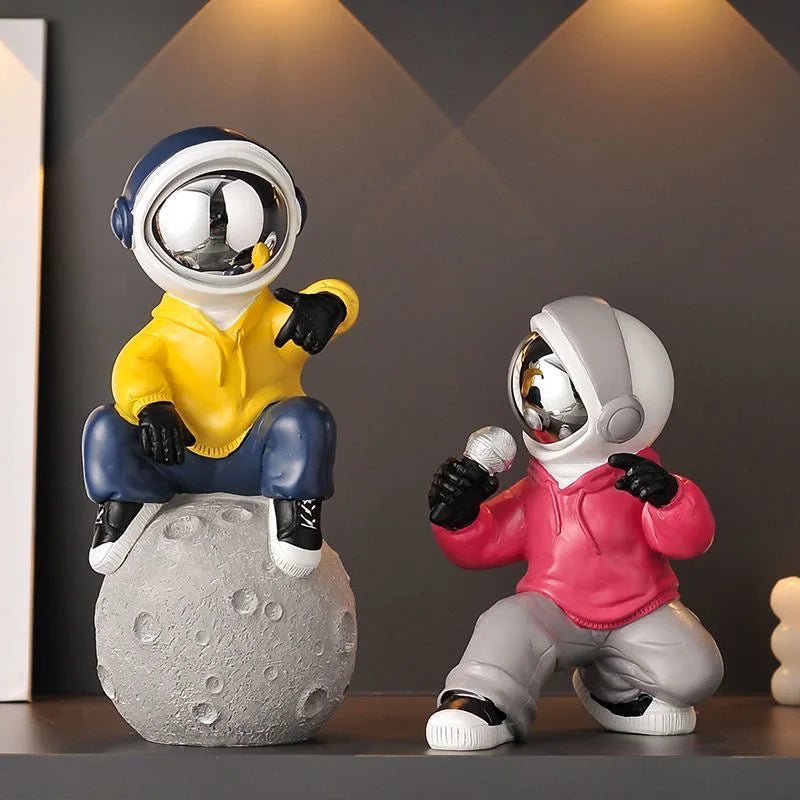 Nordic Astronaut Resin Figurine – Whimsical Home Decor for Kids or Office 10