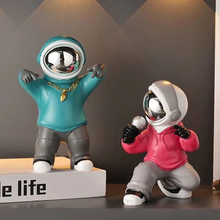 Nordic Astronaut Resin Figurine – Whimsical Home Decor for Kids or Office 12