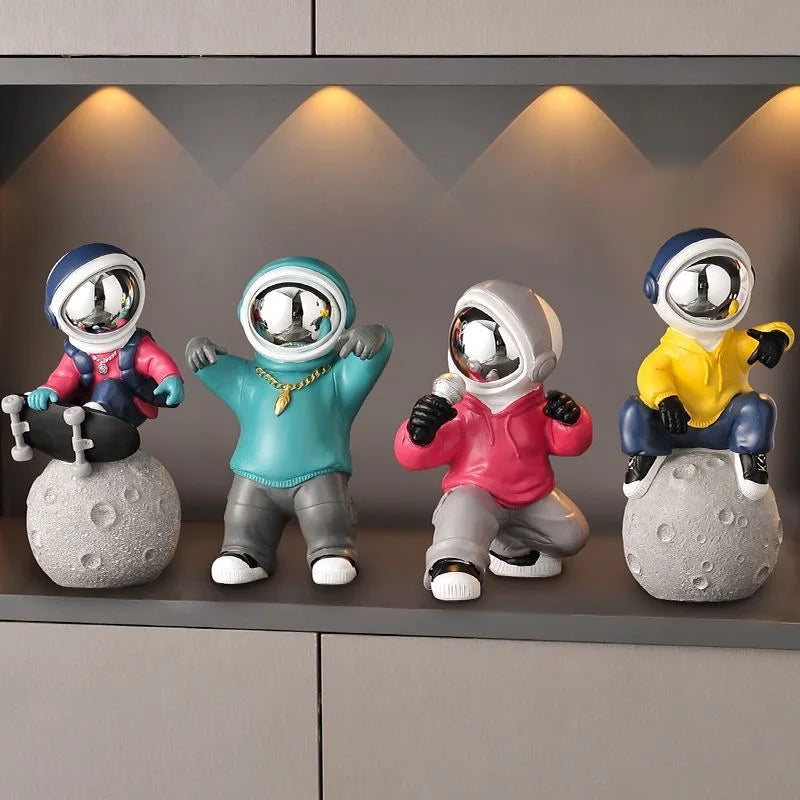 Nordic Astronaut Resin Figurine – Whimsical Home Decor for Kids or Office 15