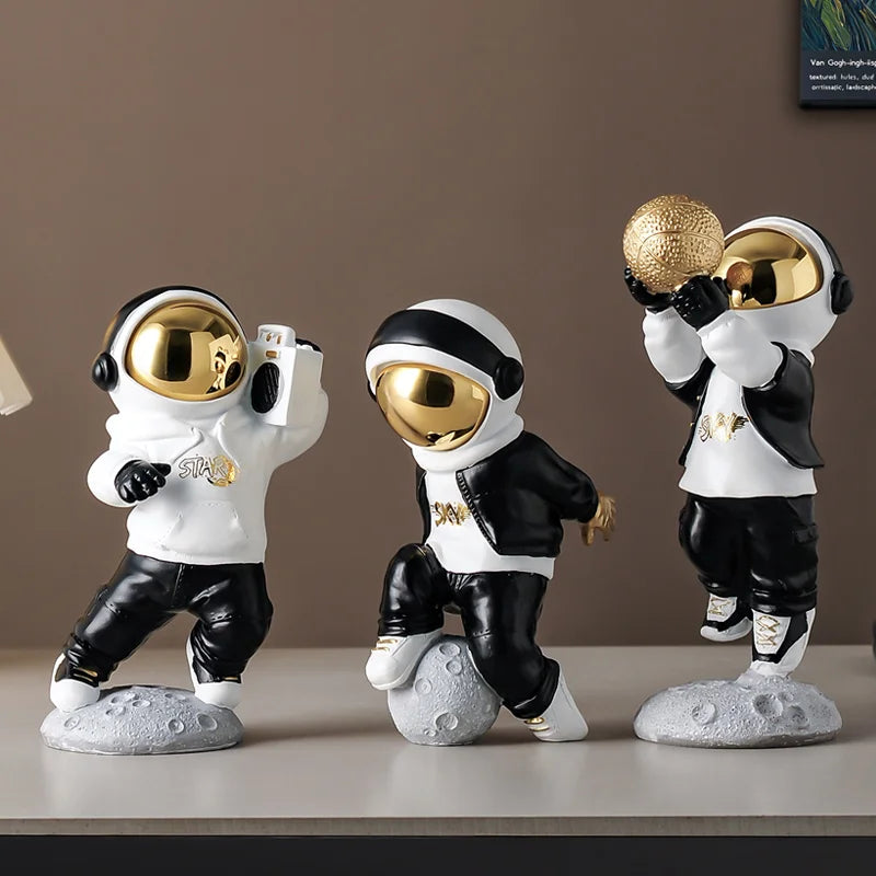 Nordic Astronaut Resin Figurine with Night Light – Whimsical Decor for Kids' Rooms or Office Desks 13