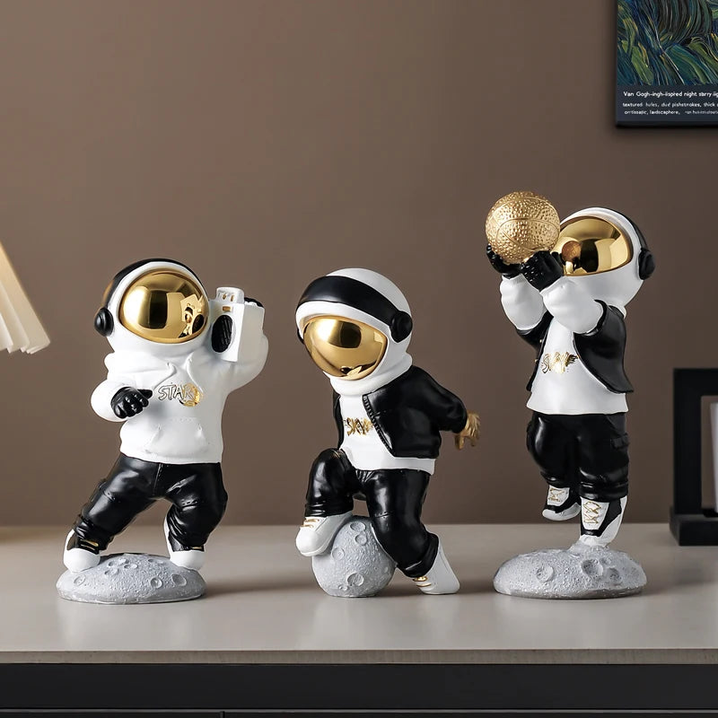 Nordic Astronaut Resin Figurine with Night Light – Whimsical Decor for Kids' Rooms or Office Desks 5