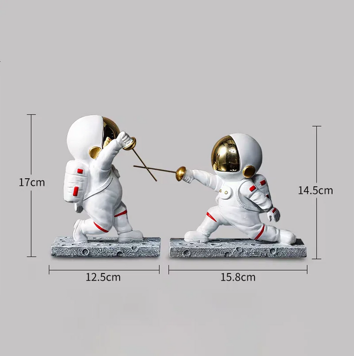 Resin Astronaut Fencing Figurine – Unique Desktop Decor for Space Enthusiasts 1