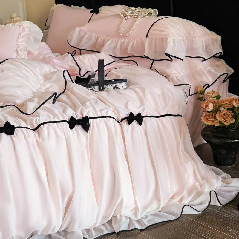 Romantic Lace Bedding Set with Duvet Cover and Sheets – Elegant Bedding for Cozy Bedrooms 1