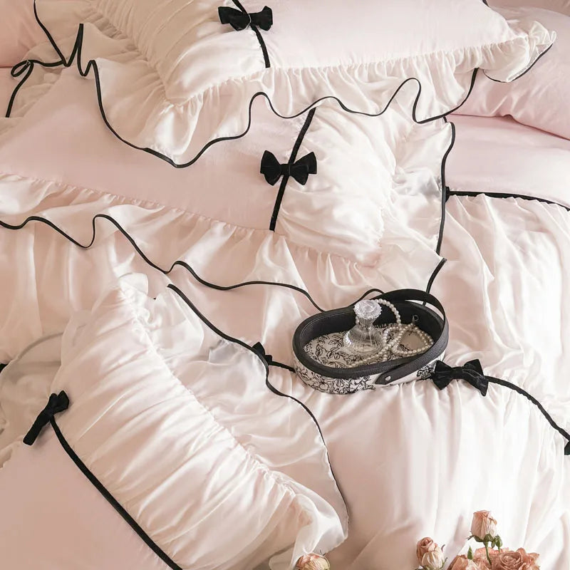 Romantic Lace Bedding Set with Duvet Cover and Sheets – Elegant Bedding for Cozy Bedrooms 2