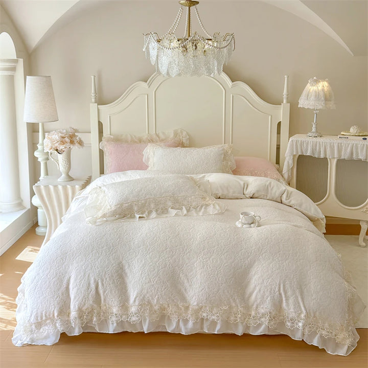 Romantic Velvet Bedding Set with Lace Ruffles – Cozy Duvet Cover and Sheet Set for Winter Comfort 6