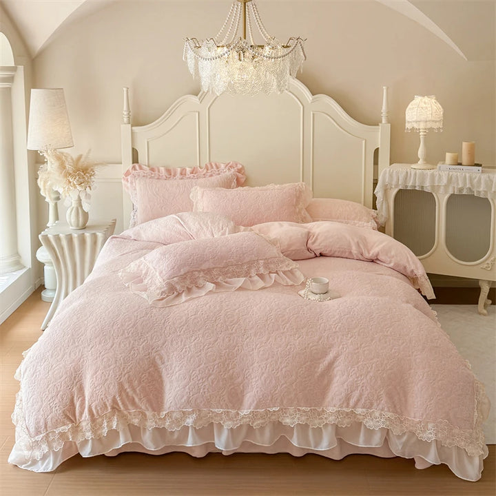 Romantic Velvet Bedding Set with Lace Ruffles – Cozy Duvet Cover and Sheet Set for Winter Comfort 7