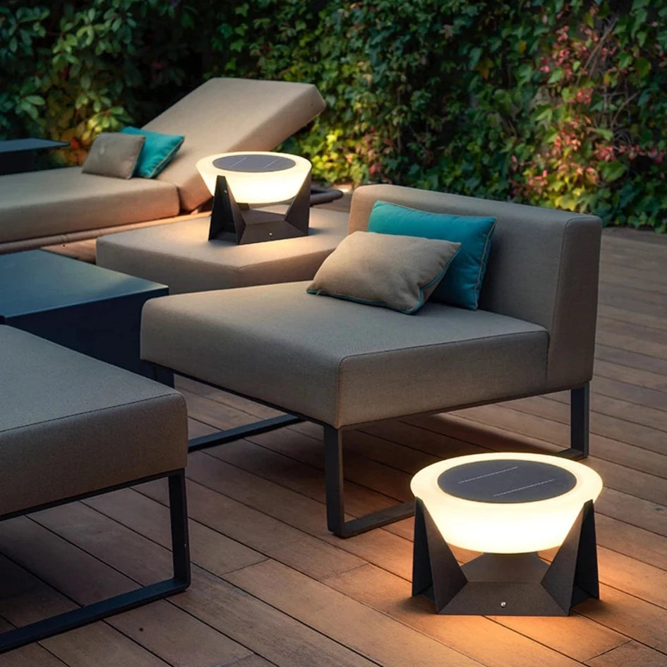 Solar Powered Outdoor Light with Remote Control – Modern Garden Illumination for Patios and Walkways 3
