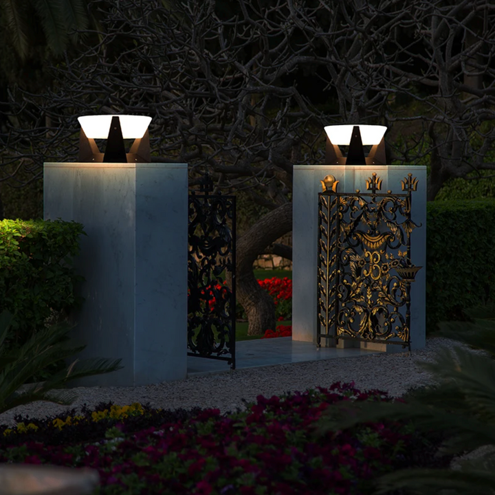 Solar Powered Outdoor Light with Remote Control – Modern Garden Illumination for Patios and Walkways 7