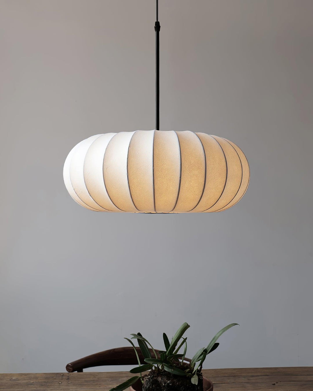 Verona Pendant Light in Natural Materials – Minimalist Hanging Light for Rustic Kitchen or Living Room 7