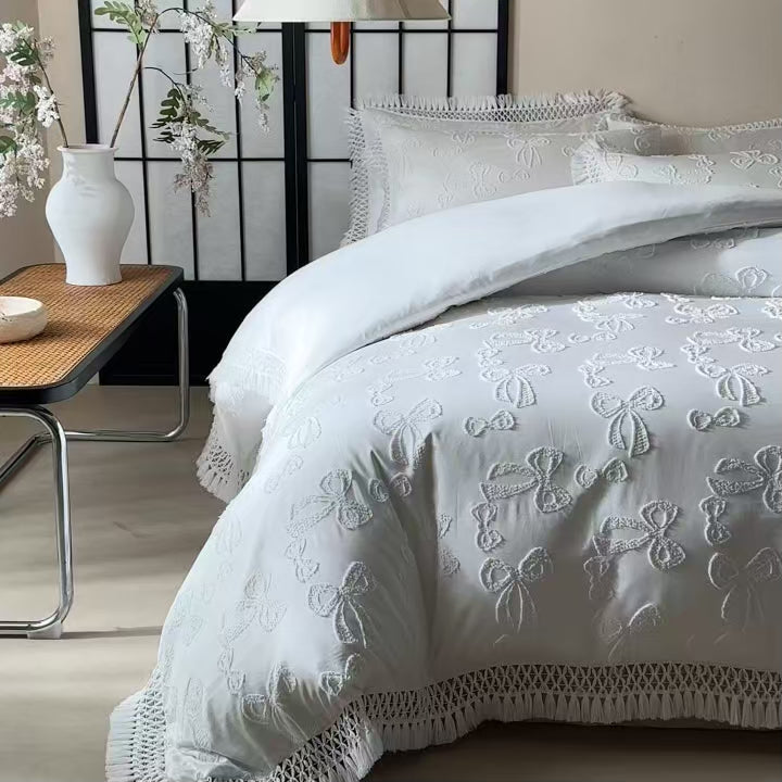 4-Piece Bow Tassel Bedding Set – Soft Duvet Covers for Queen or King Size Beds