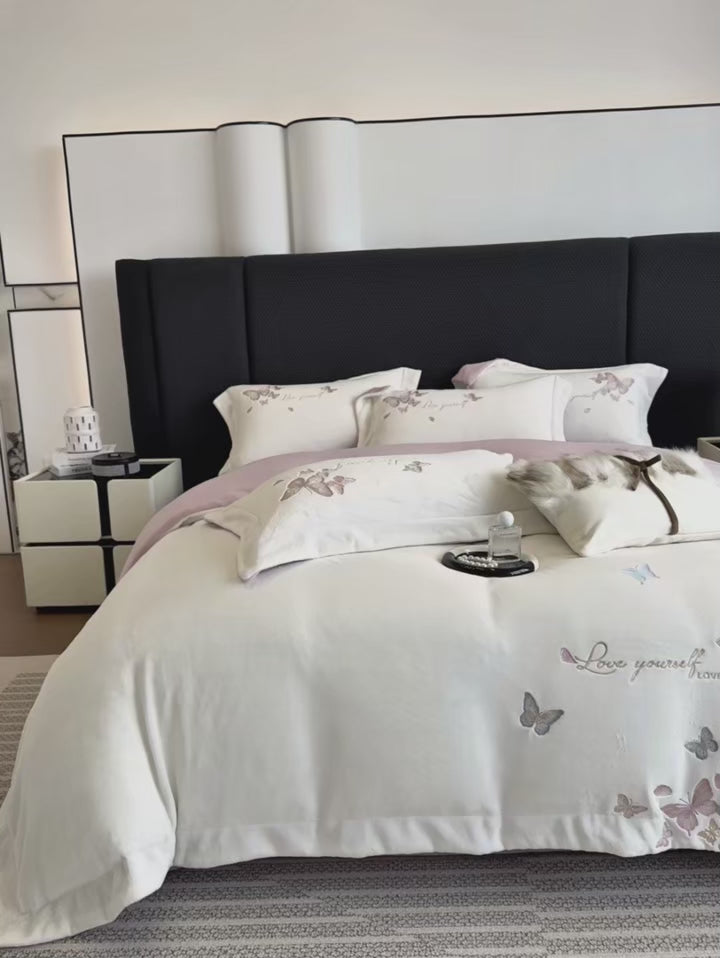 Butterfly Embroidery Velvet Bedding Set – Cozy Duvet Covers and Sheets for Winter Comfort
