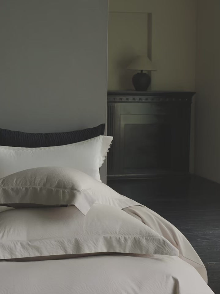 Luxury Egyptian Cotton Bedding Set – Soft Duvet Cover with Pillowcases for Queen or King Size Beds