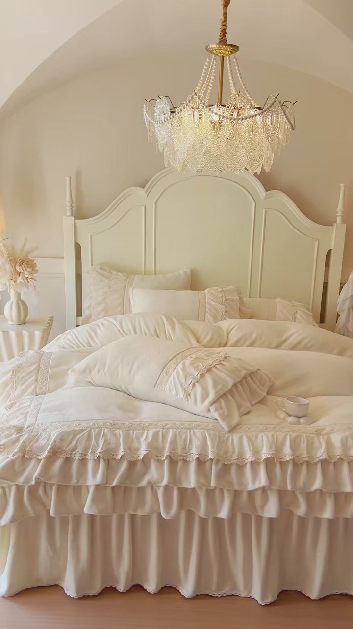 Luxurious Velvet Bedding Set with Lace Ruffles – Cozy Duvet Covers for Elegant Winter Decor