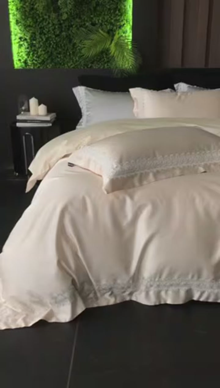 Luxury Egyptian Cotton Bedding Set with Duvet Cover and Sheets – Soft and Elegant for Queen or King Size Beds